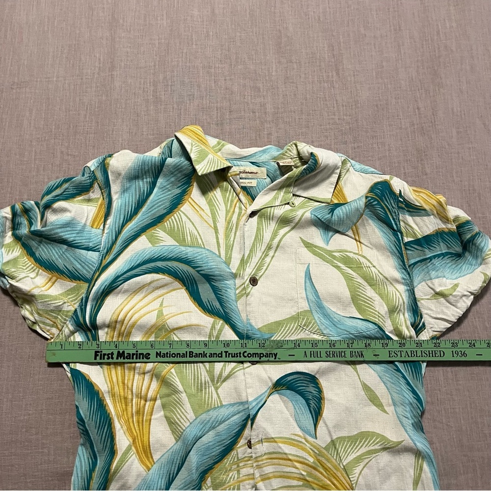 Tommy Bahama Tropical Palm Short Sleeve Shirt 100% Silk Size Large Resort - Picture 8 of 8